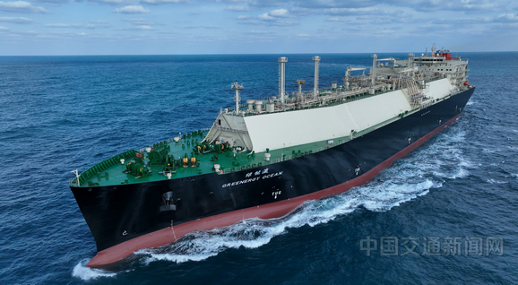 国内最大规模LNG船项目首船交付