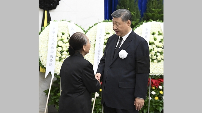 热地同志遗体在京火化 习近平等到八宝山革命公墓送别