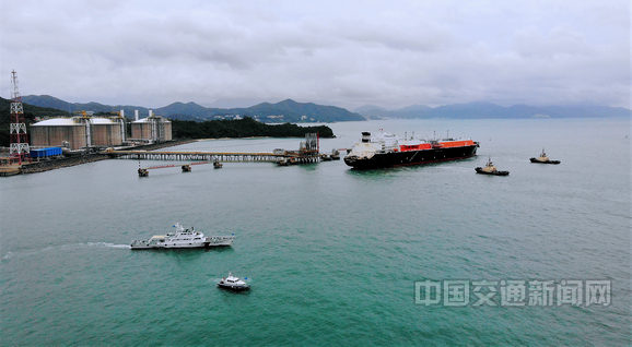 深圳大鹏湾LNG接卸量破亿吨