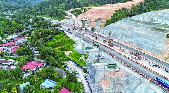 马来西亚东海岸铁路项目41个隧道已贯通38个
