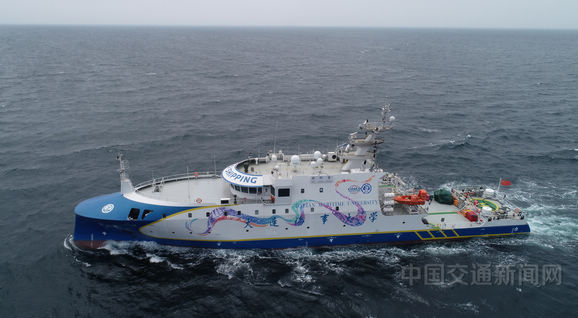 “新红专”轮致敬海上丝路文化巡展大连起航