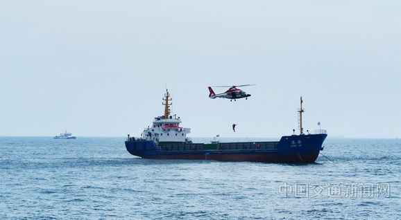 河北海域“碧海亮剑”海上溢油和搜救应急综合演习在秦皇岛举办