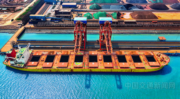 河北黄骅港货物吞吐量破亿吨