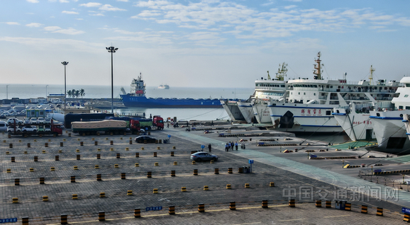 琼州海峡客货运量呈现“预热式”增长
