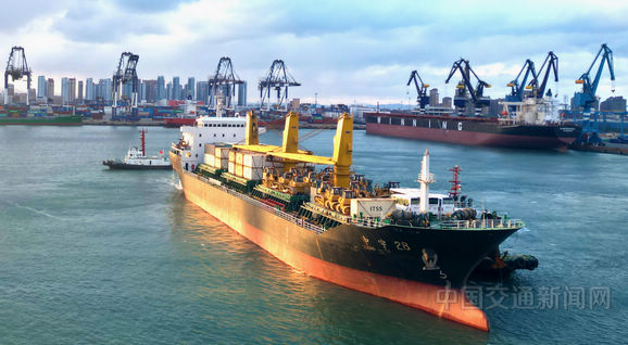 山东港口烟台港件杂货班轮年发运量突破1600万吨